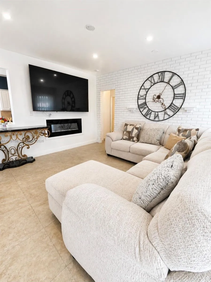 15121 NW 29th Ave # 0, Miami Gardens FL 33054