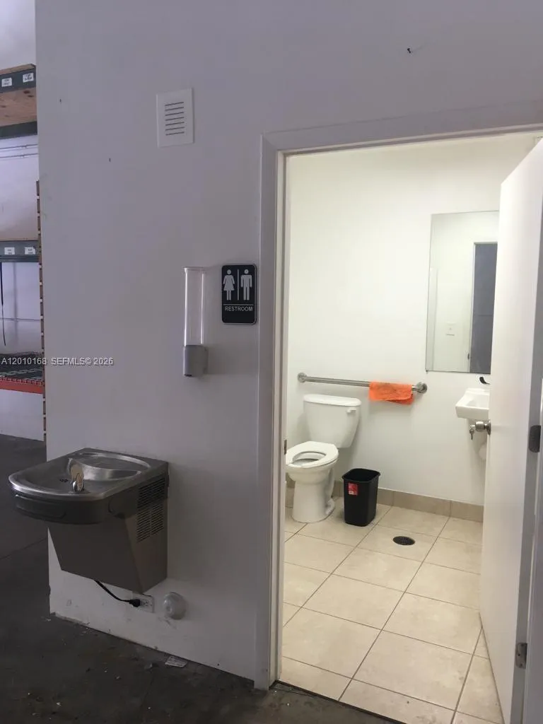 10388 W State Road 84 # 102, Davie FL 33324