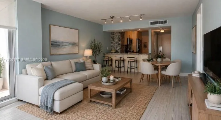 2899 Collins Ave # 724, Miami Beach FL 33140