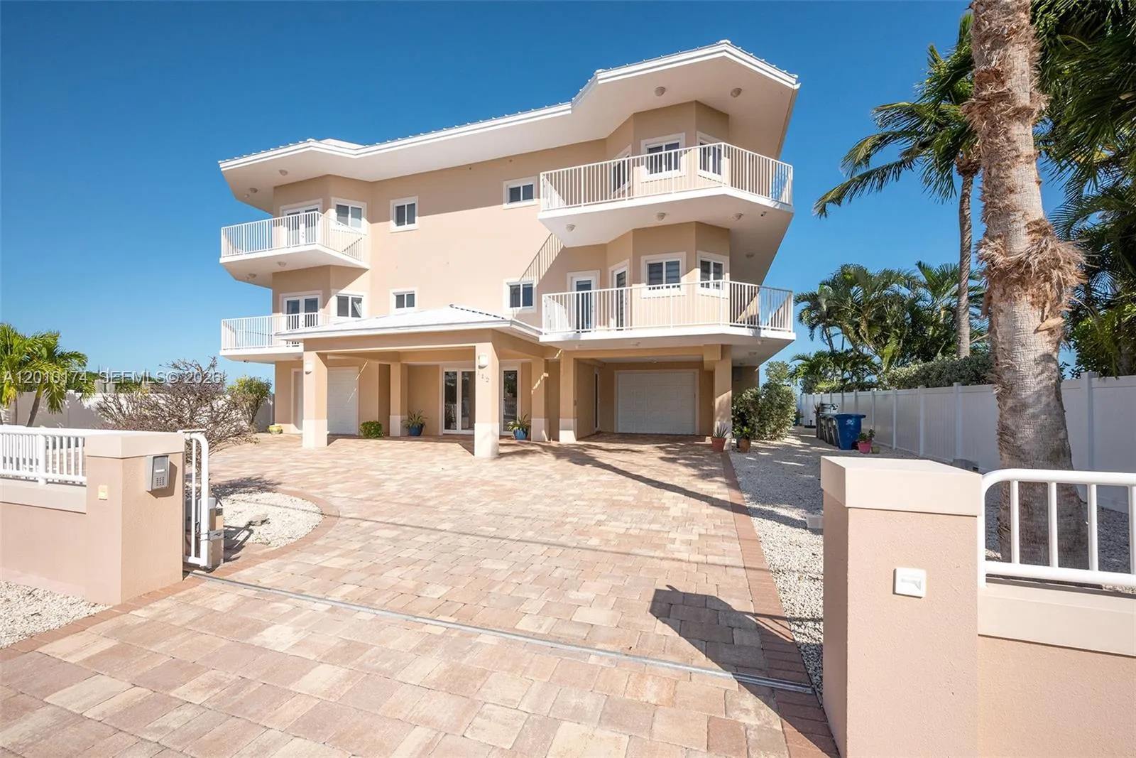 112 N Bounty Ln, Key Largo FL 33037
