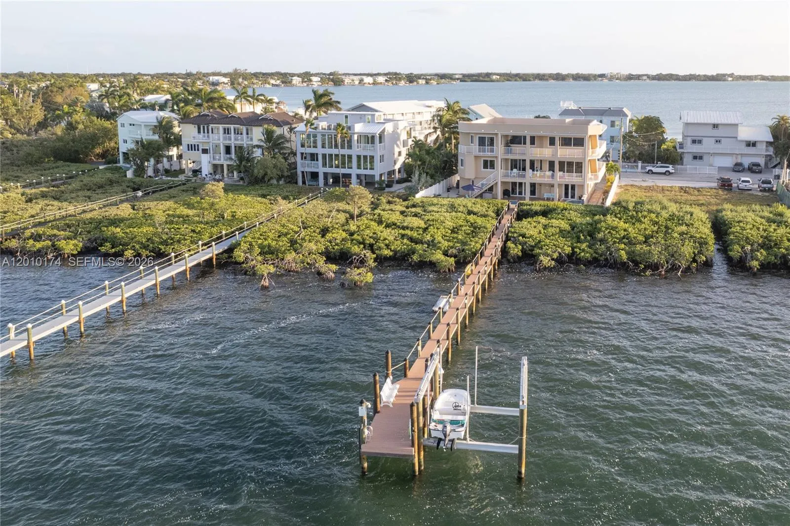 112 N Bounty Ln, Key Largo FL 33037