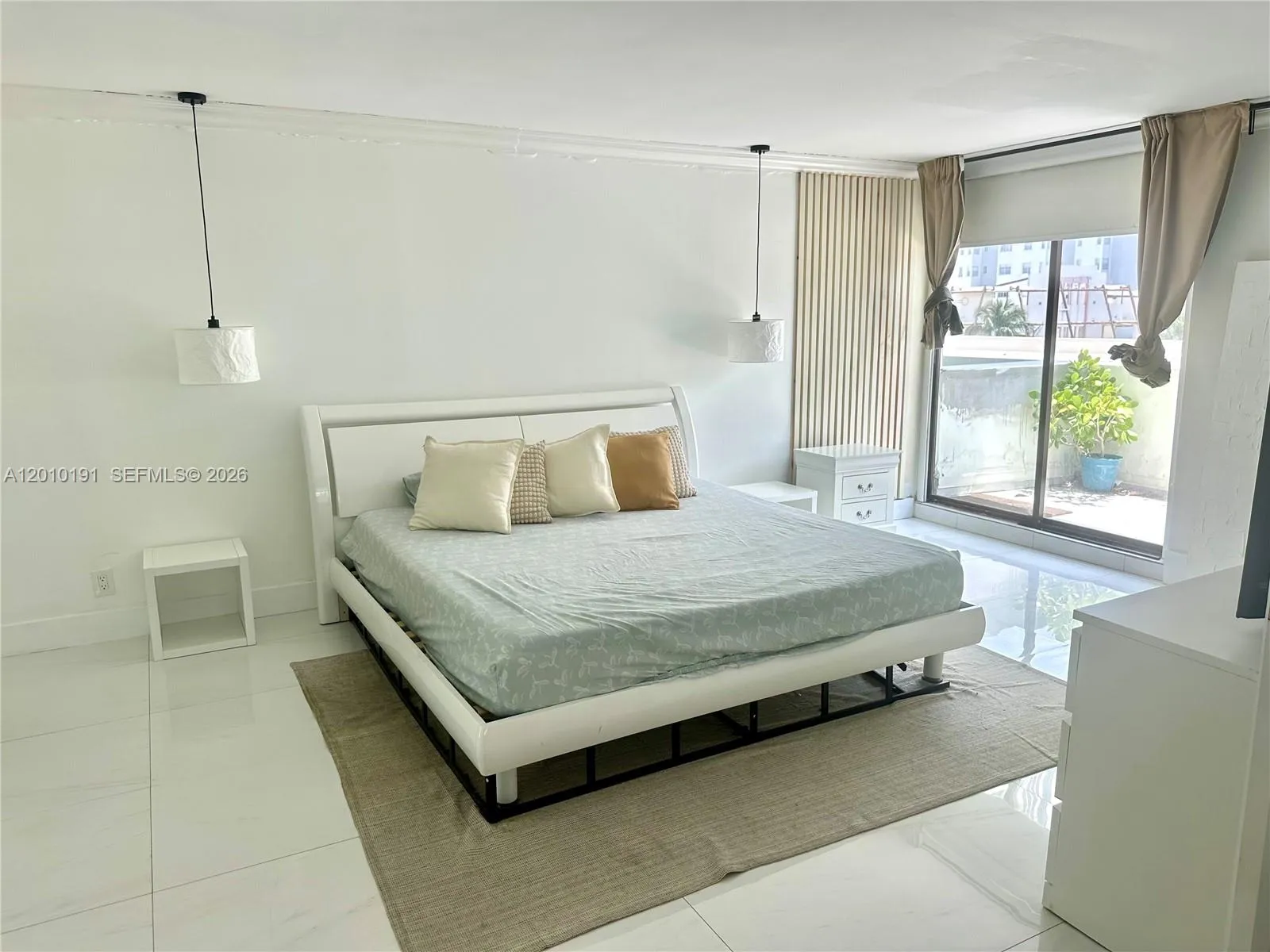 1800 Collins Ave # 5D, Miami Beach FL 33139