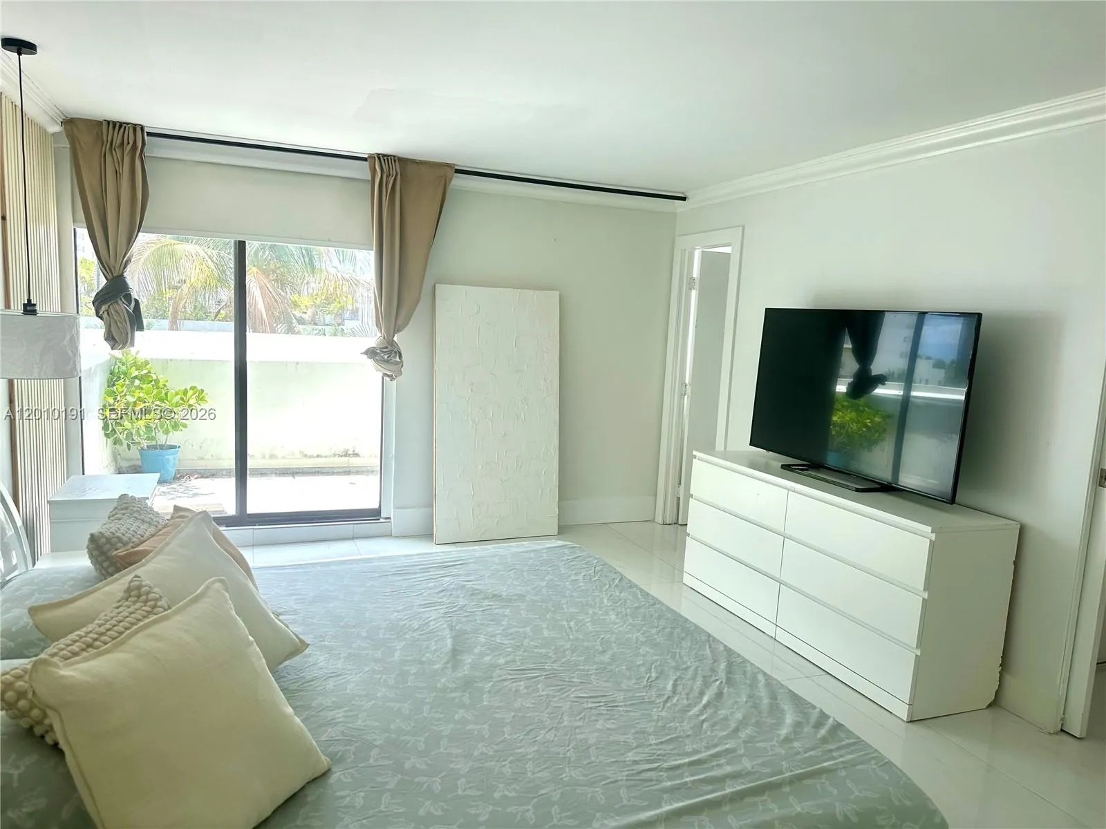 1800 Collins Ave # 5D, Miami Beach FL 33139