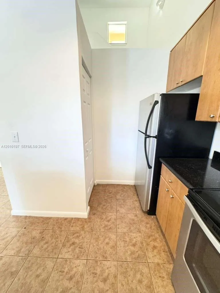 4767 Via Palm Lks # 204, West Palm Beach FL 33417