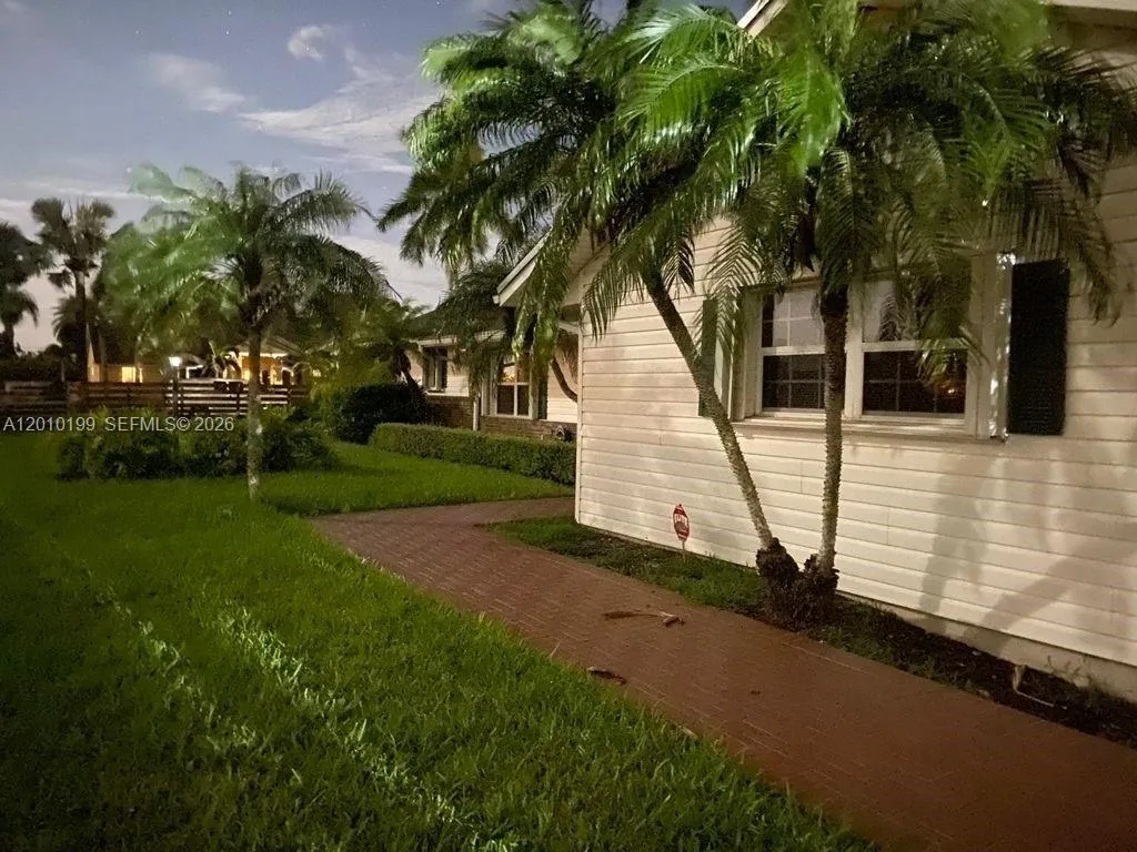 29490 SW 193 AVE, Homestead FL 33030