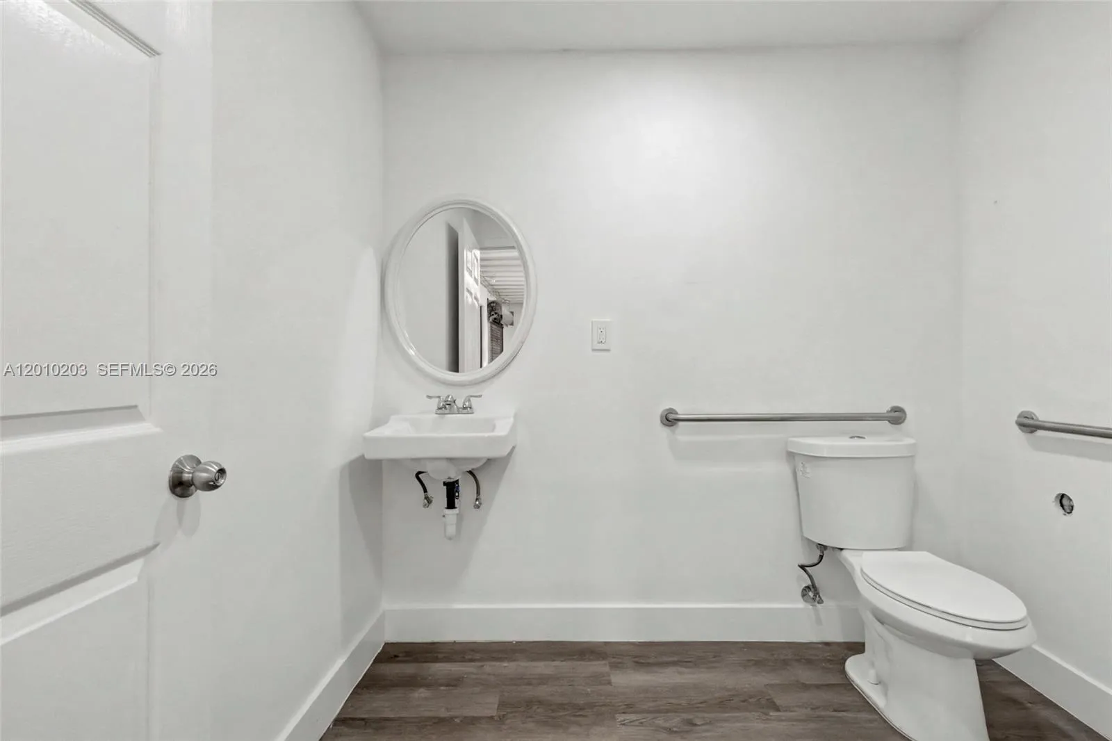 24 NE 1st Ave # 101, Dania Beach FL 33004