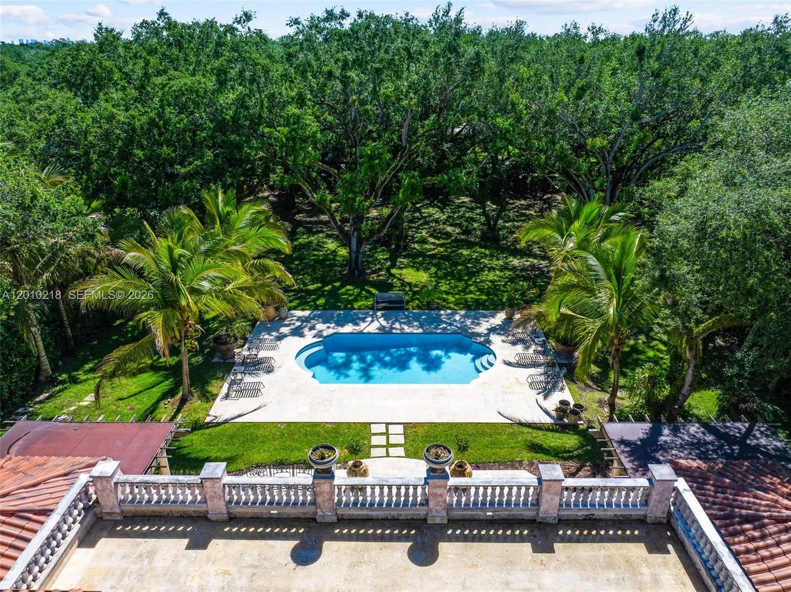 6905 SW 75th Ave, Miami FL 33143