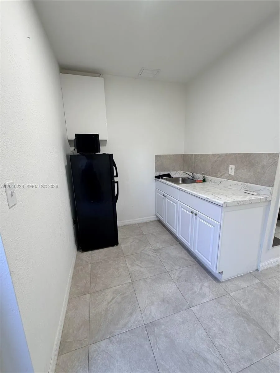 9860 SW 161st Ave # 0, Miami FL 33196