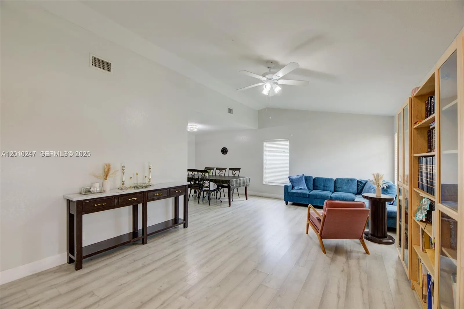 7454 NW 48th Pl, Lauderhill FL 33319