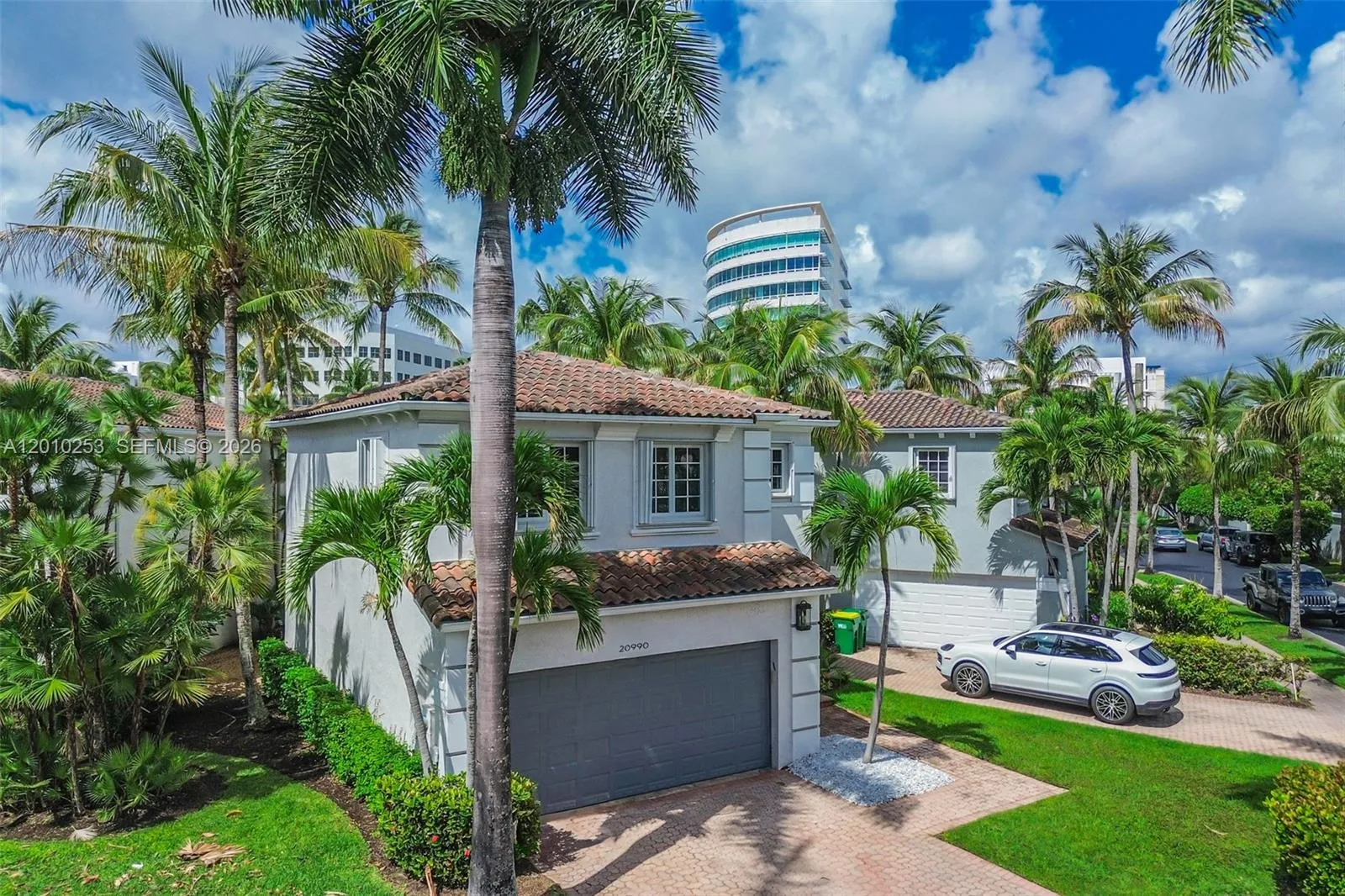 20990 NE 30th Pl, Aventura FL 33180