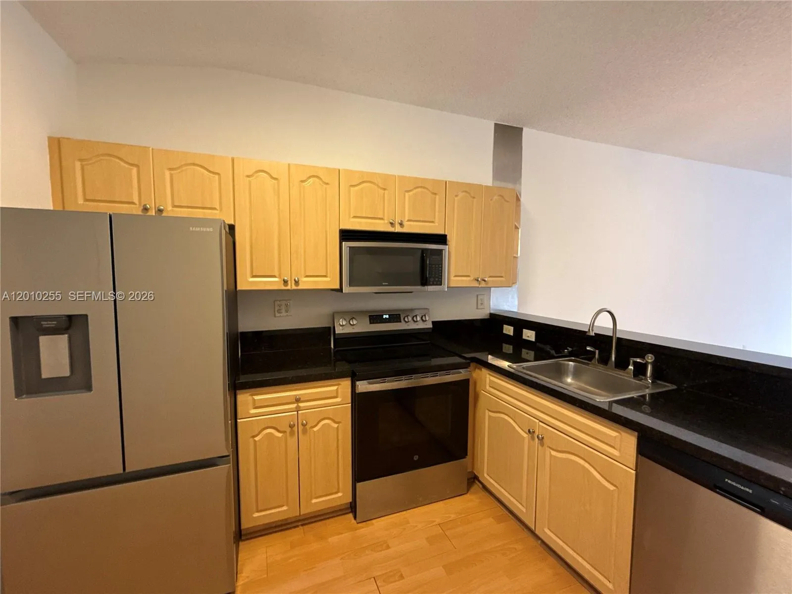 9979 Nob Hill Ln # 9979, Sunrise FL 33351