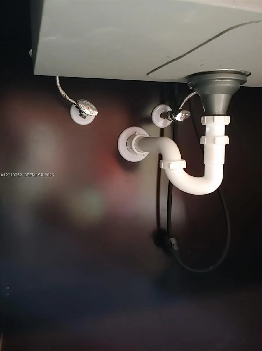 8590 SW 212th St # 303, Cutler Bay FL 33189