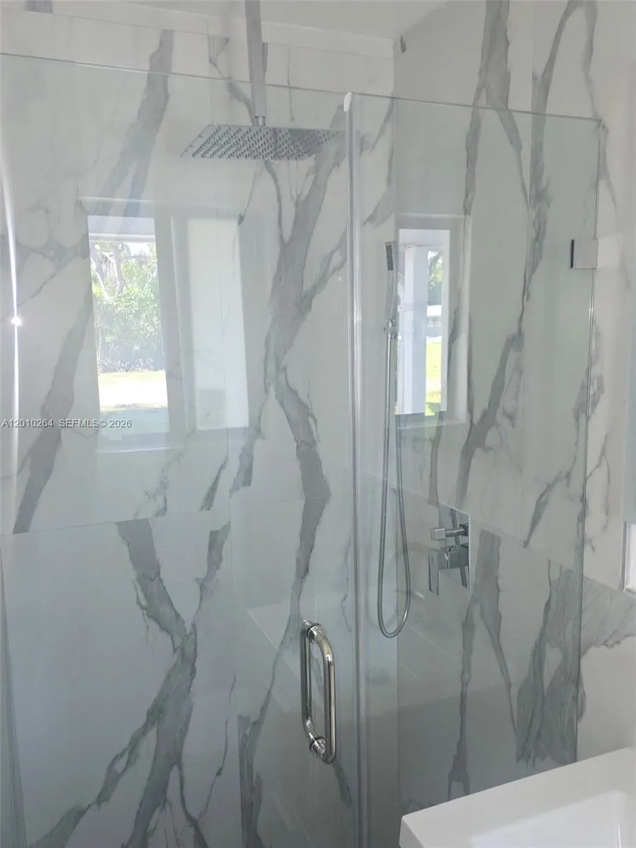 3300 SE 6th St # 2, Pompano Beach FL 33062