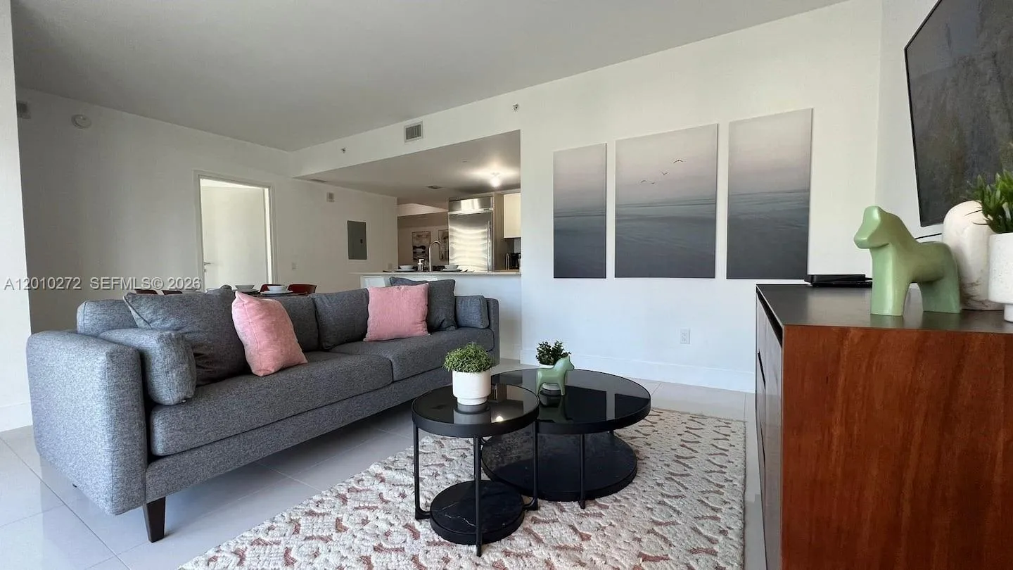 1300 Brickell Bay Dr # 3400, Miami FL 33131