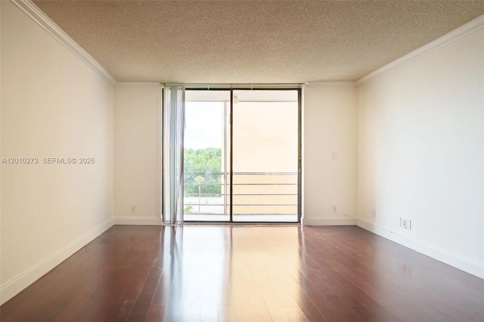 2935 NE 163rd St # 5T, North Miami Beach FL 33160