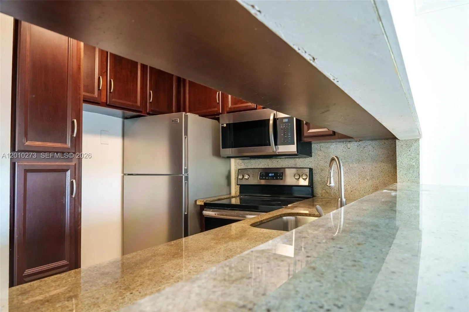 2935 NE 163rd St # 5T, North Miami Beach FL 33160