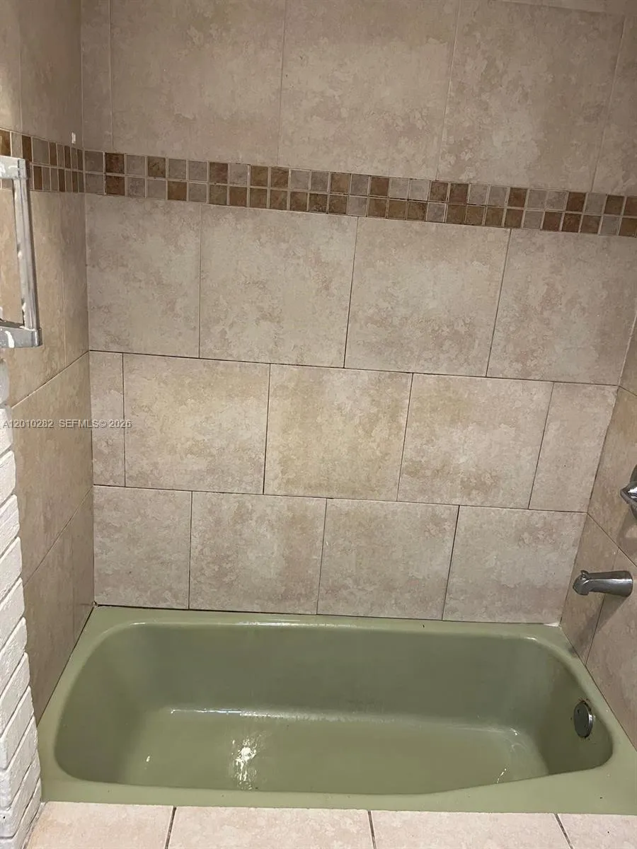 7721 SW 10th Ct # D, North Lauderdale FL 33068