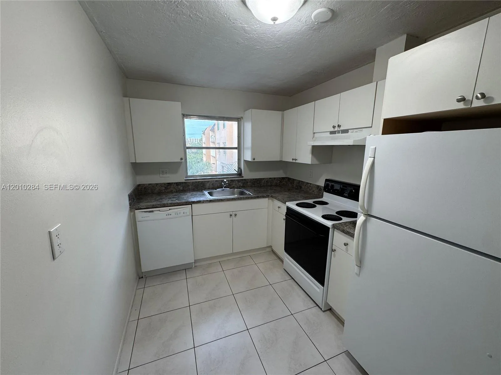 7725 SW 86th St # 319, Miami FL 33143