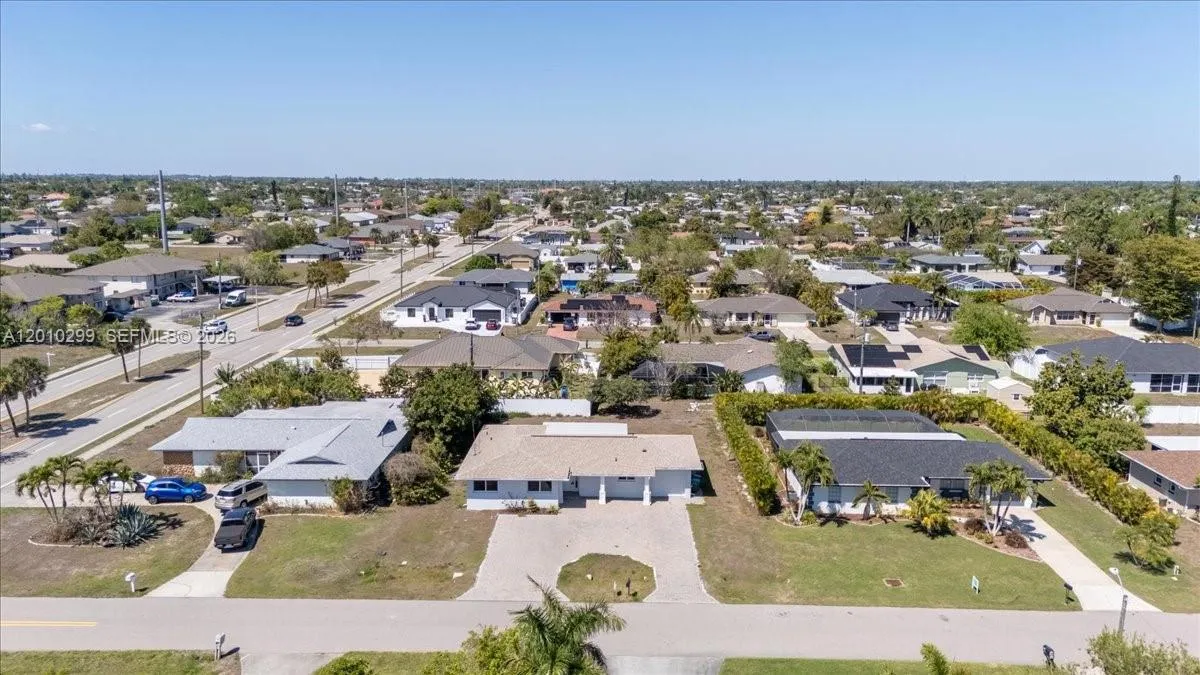 105 SE 45th, Other City - In The State Of Florida FL 33904