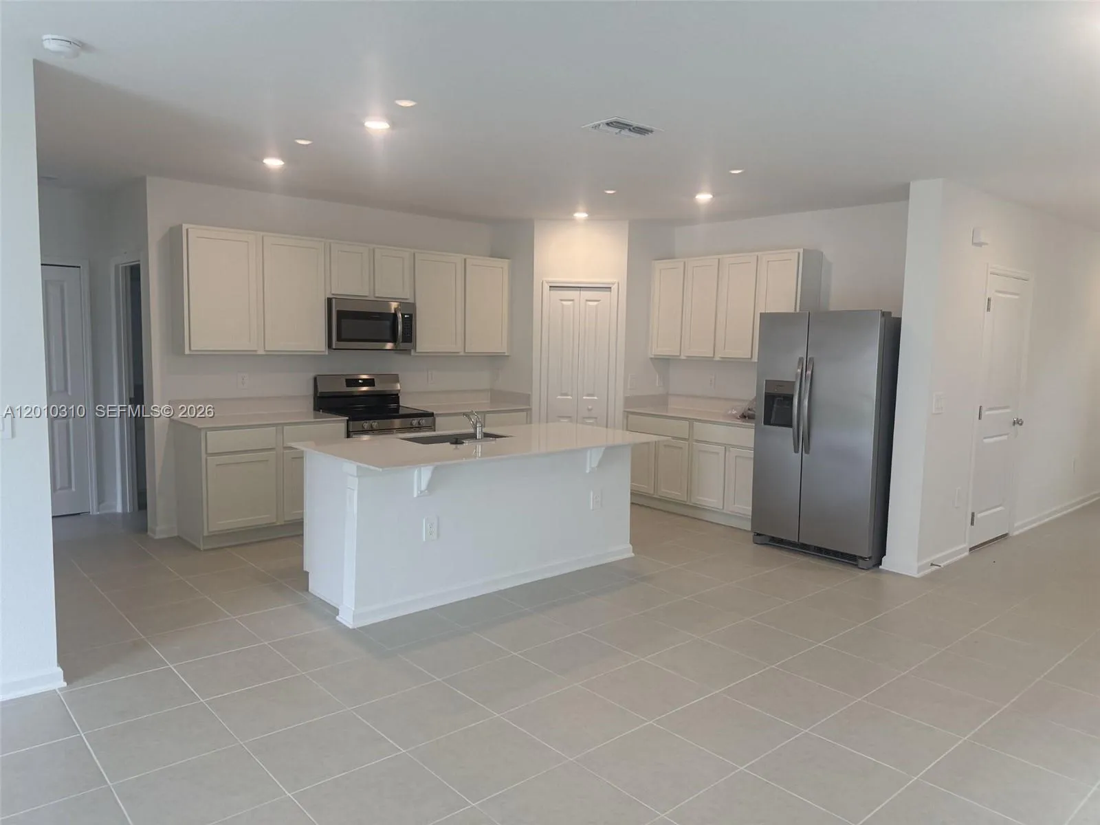 5423 Meadow Walk, Davenport FL 33837