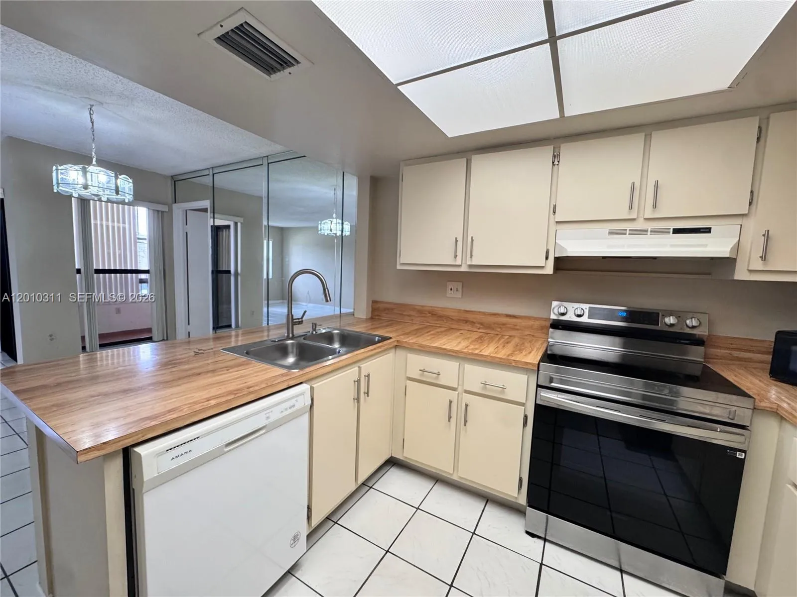 10893 NW 7th St # 27, Miami FL 33172