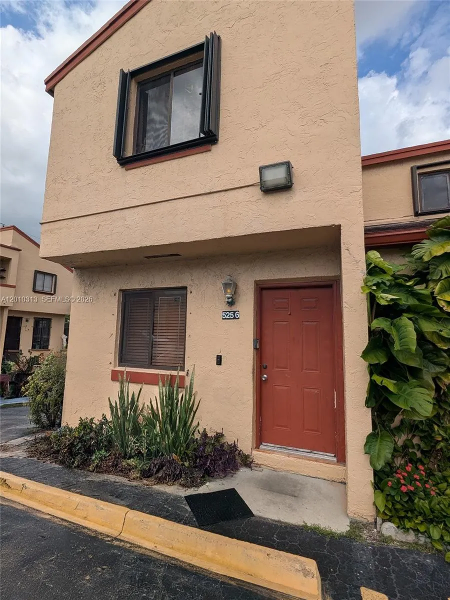 5256 W 24th Ave # 3, Hialeah FL 33016