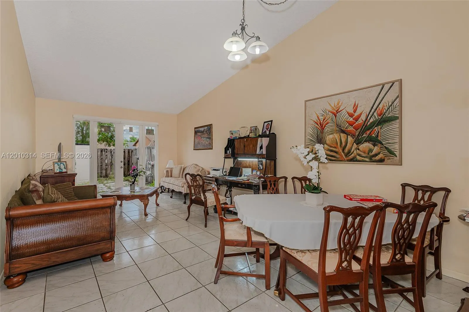 6745 NW 192nd Ln, Hialeah FL 33015