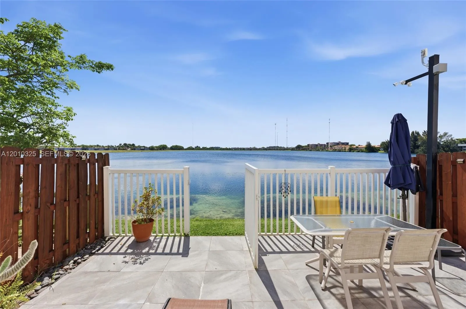 20572 NE 5th Pl, Miami FL 33179