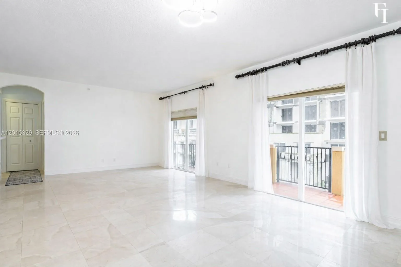 322 Madeira Ave # 405, Coral Gables FL 33134
