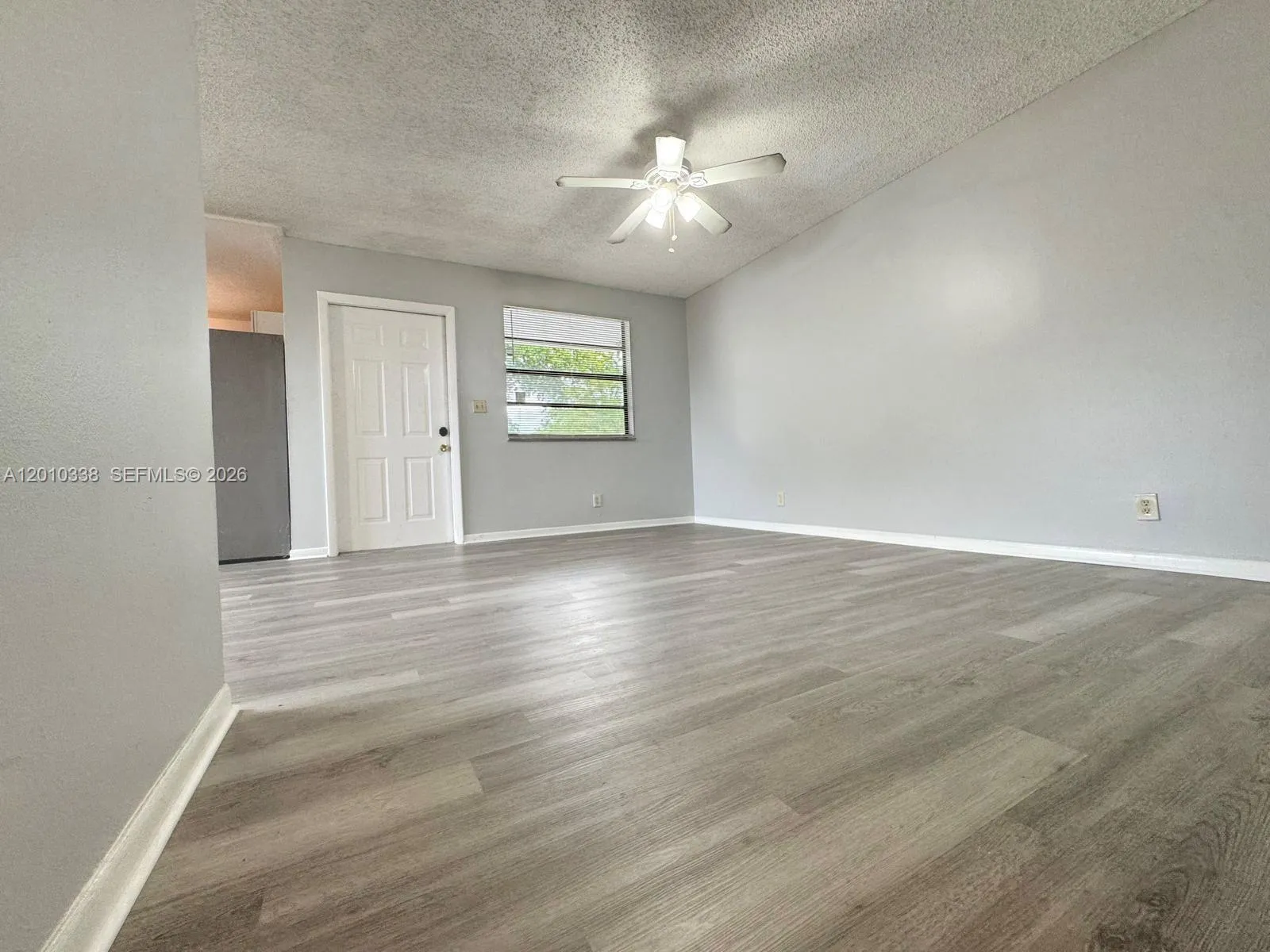 10947 NW 45th St, Coral Springs FL 33065