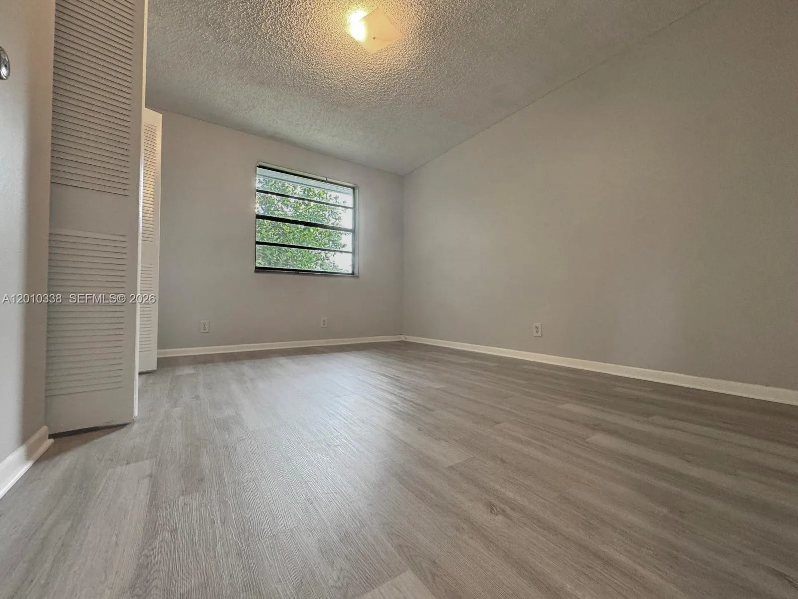 10947 NW 45th St, Coral Springs FL 33065