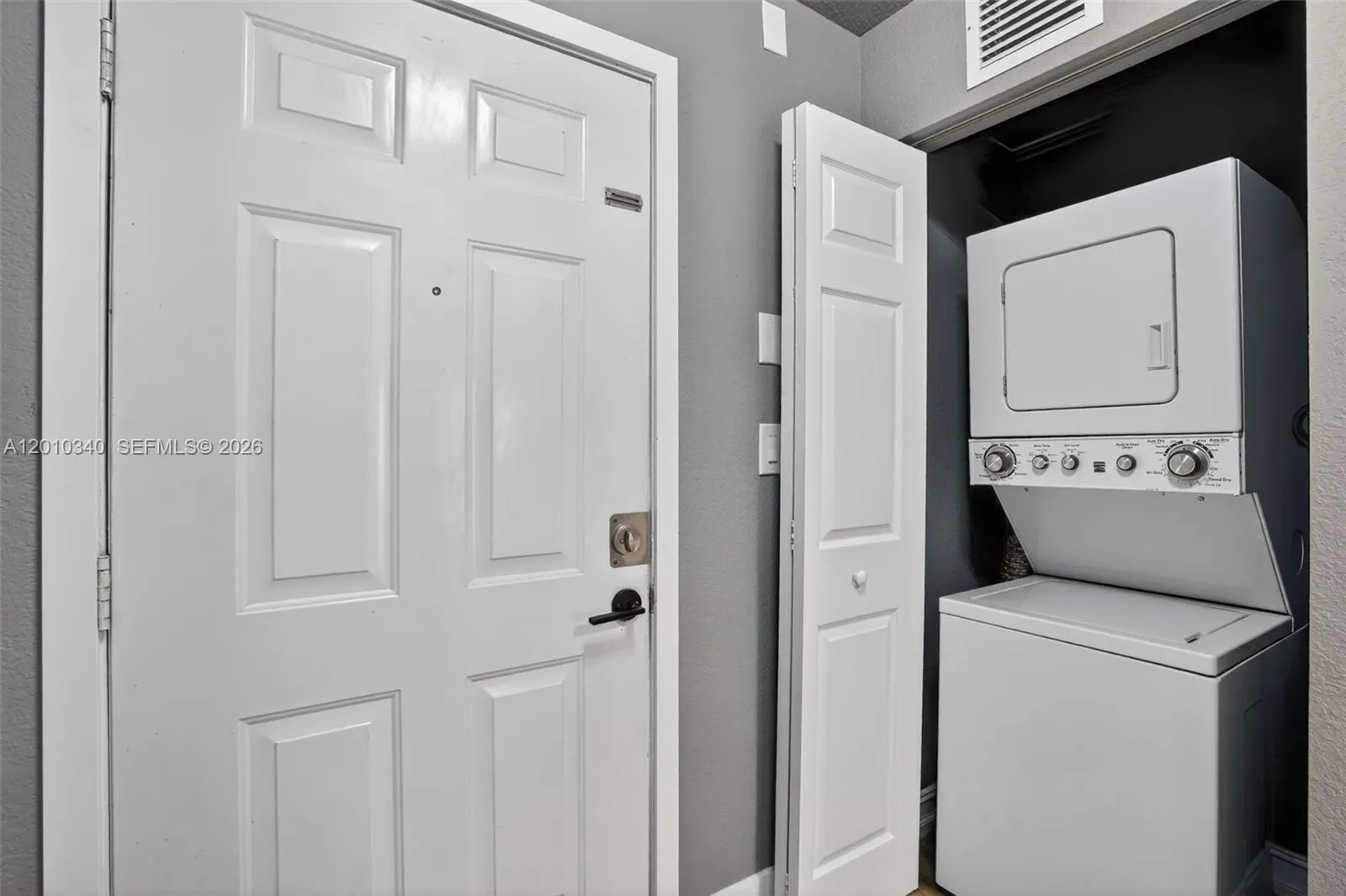 7995 NW 8th St # 100C, Miami FL 33126