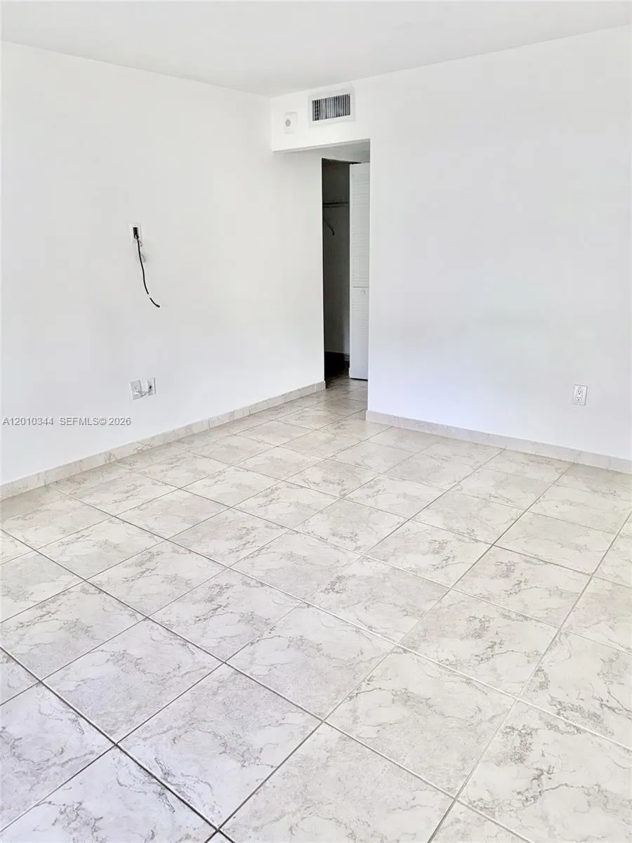 8933 SW 123rd Ct # 108, Miami FL 33186