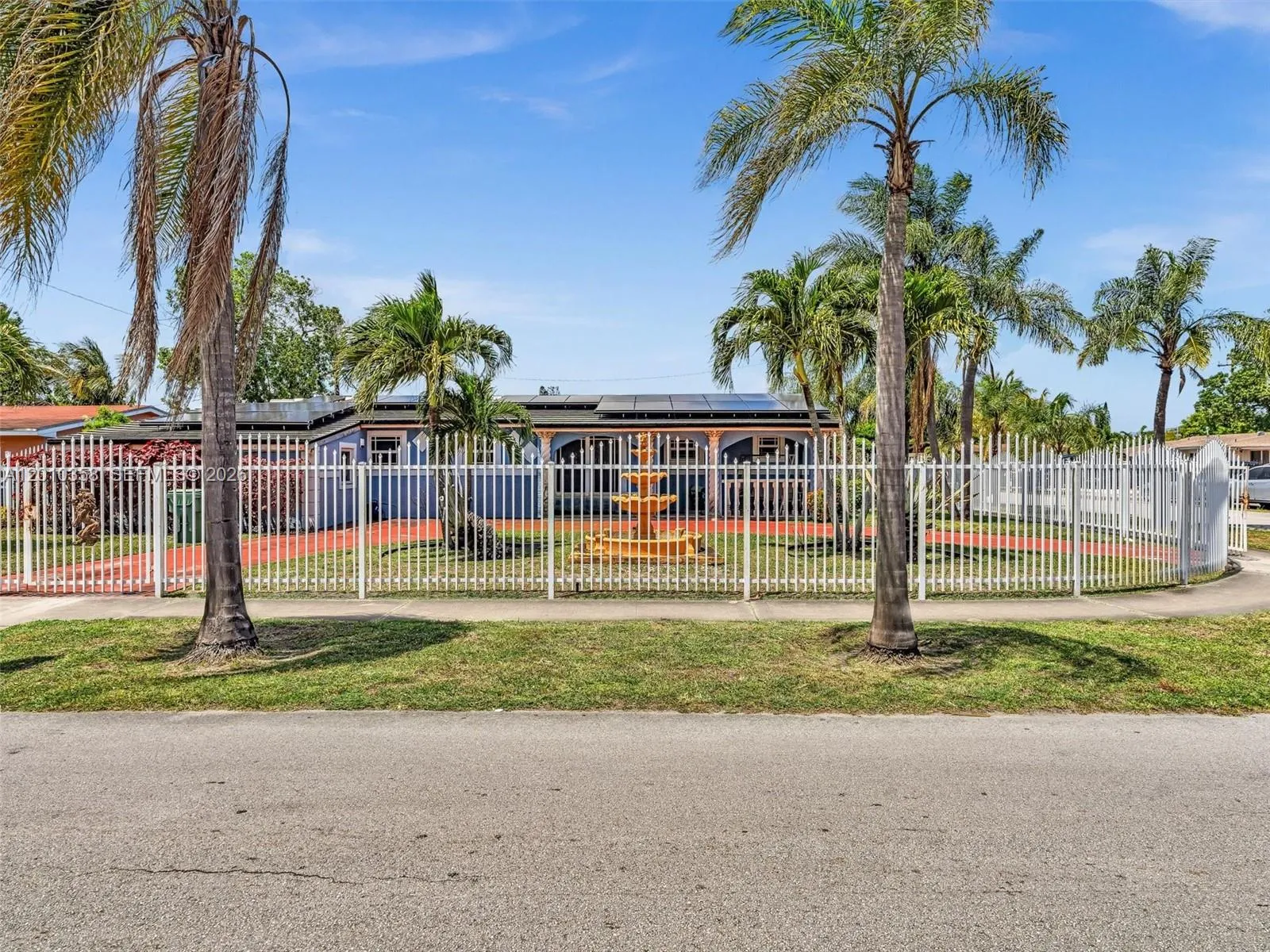 4301 NW 185th St, Miami Gardens FL 33055