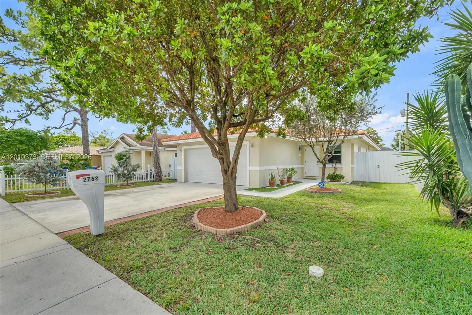 2762 NW 9th Ct, Fort Lauderdale FL 33311