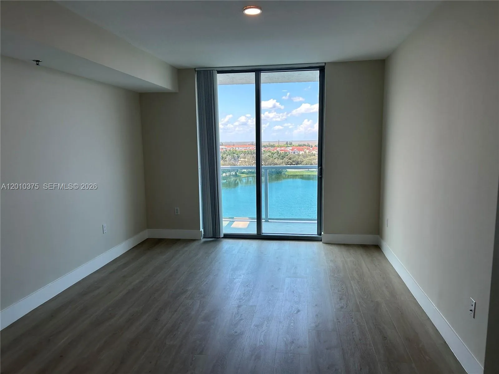 2681 N Flamingo Rd # 1102S, Sunrise FL 33323