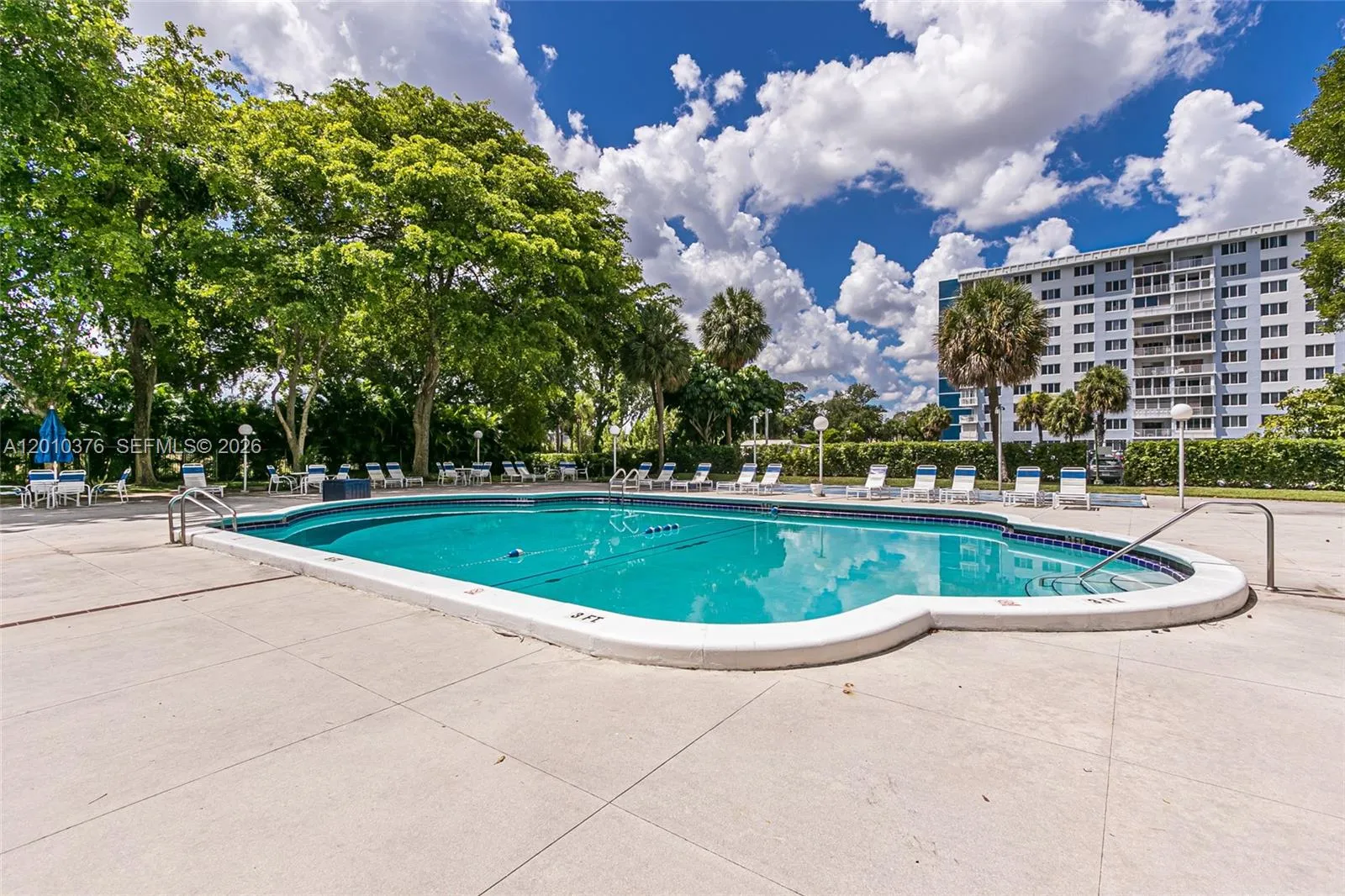 3800 Hillcrest Dr # 1211, Hollywood FL 33021