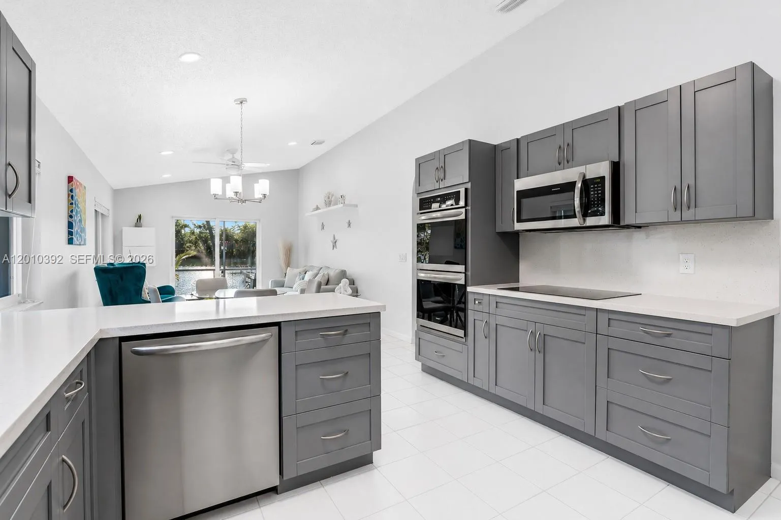 214 SW 180th Ave, Pembroke Pines FL 33029