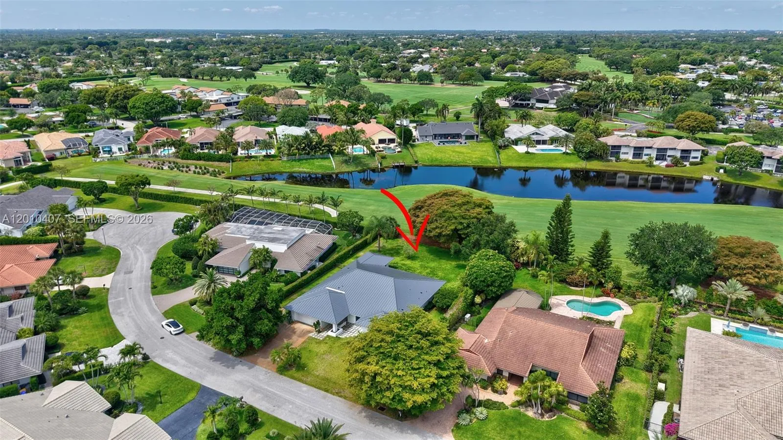 712 Pine Lake Dr, Delray Beach FL 33445