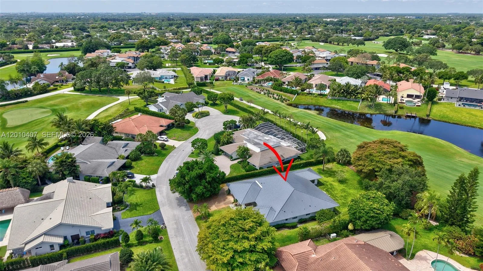 712 Pine Lake Dr, Delray Beach FL 33445