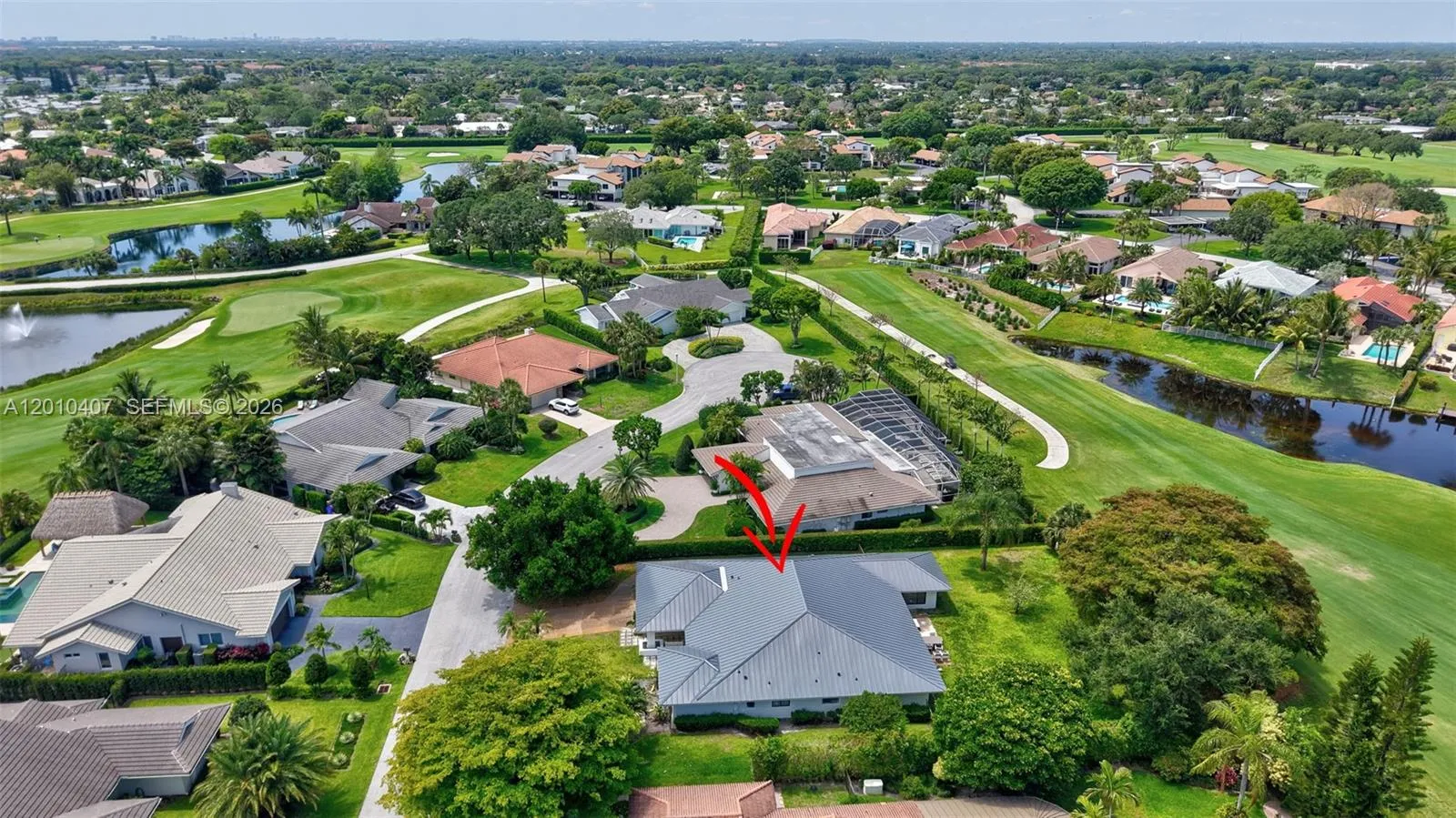 712 Pine Lake Dr, Delray Beach FL 33445