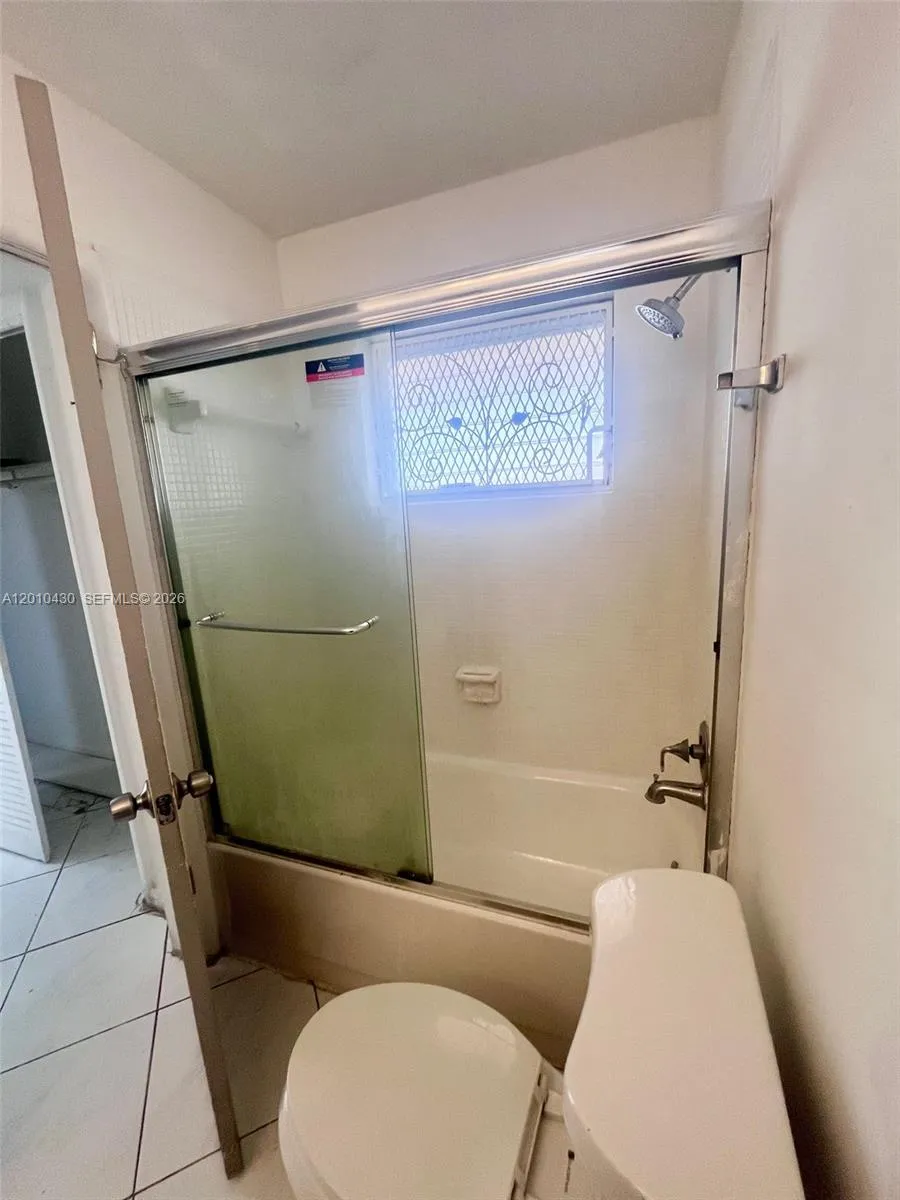 1540 NE 191st St # 321, Miami FL 33179