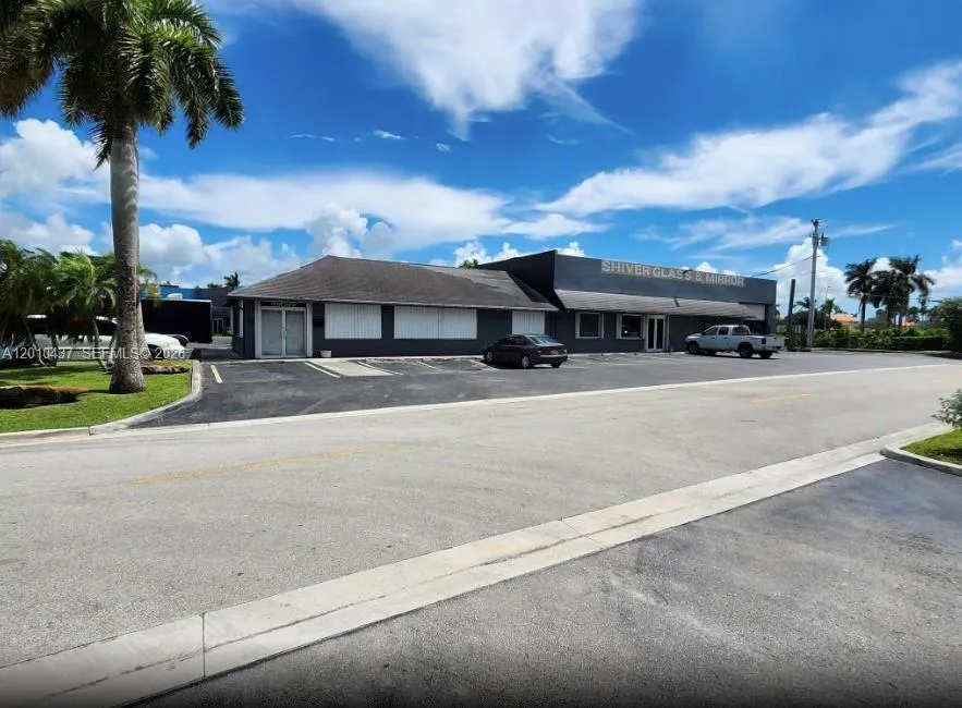 10 NE 3rd St, Florida City FL 33034