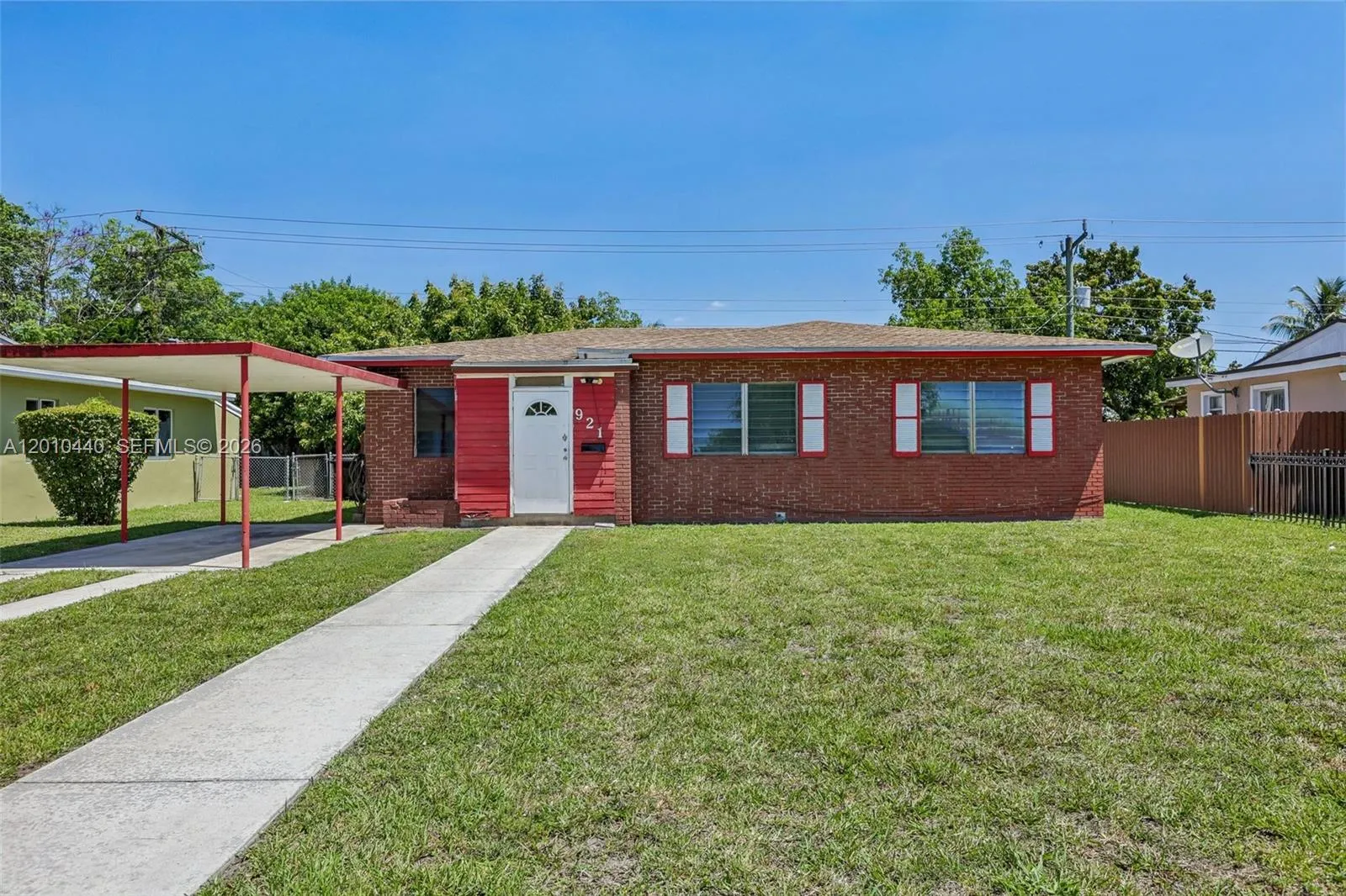921 NE 159th St, North Miami Beach FL 33162