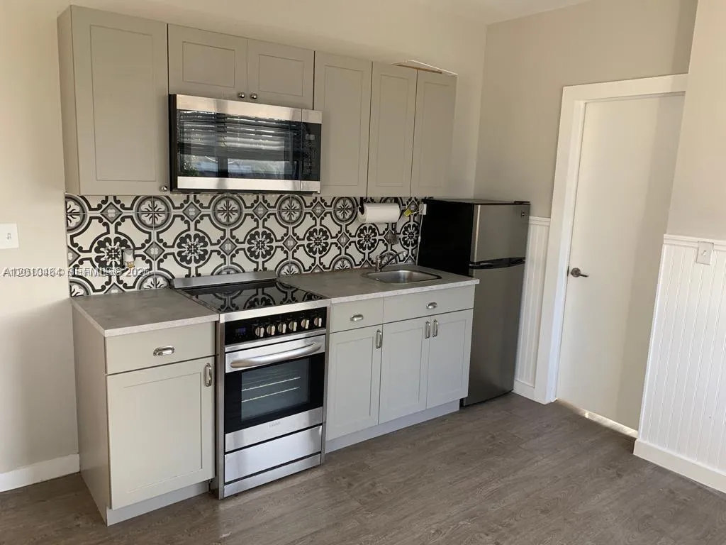 2932 NW 16th Ave # 4A, Miami FL 33142