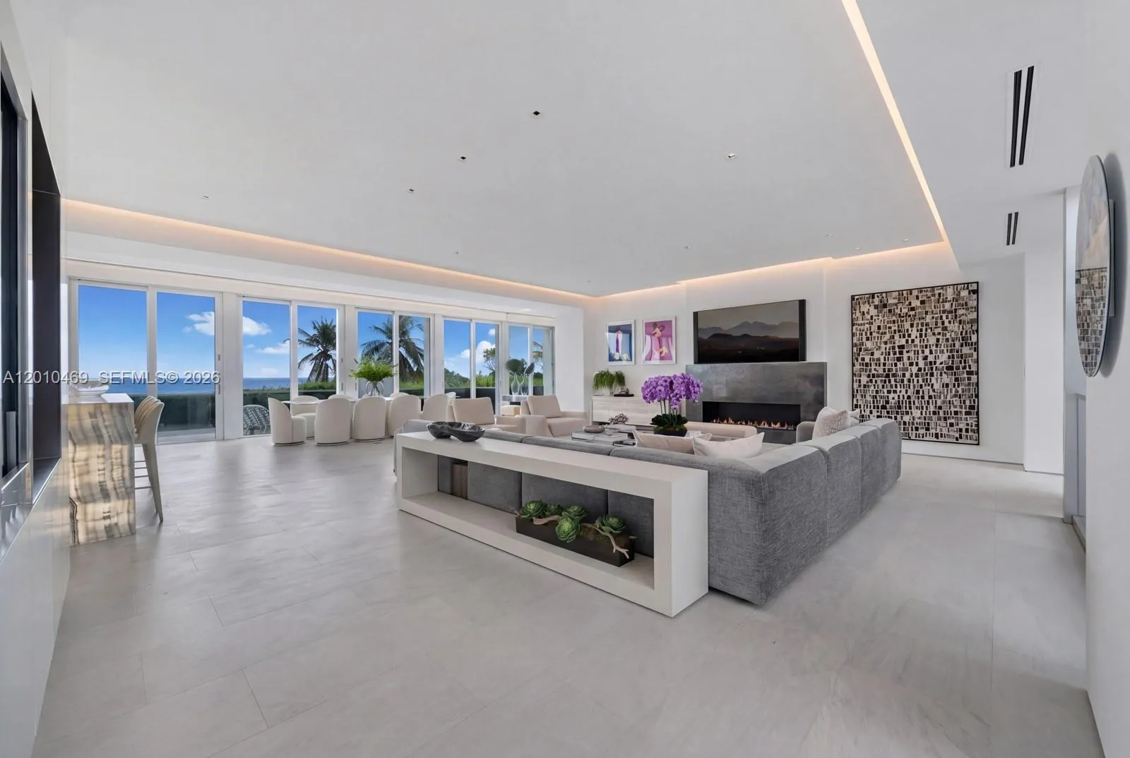 7815 Atlantic Way, Miami Beach FL 33141