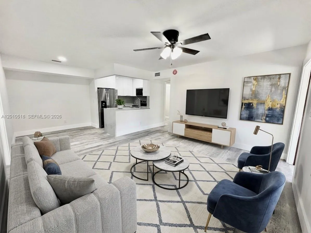 10031 Winding Lake Rd # 201, Sunrise FL 33351