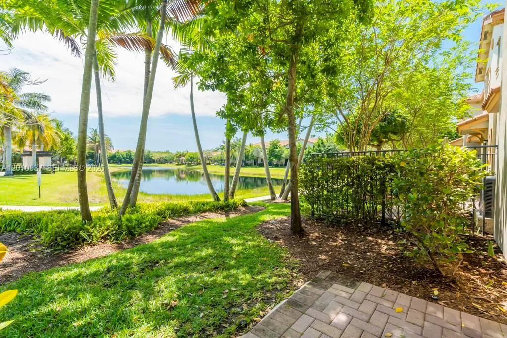 6978 Broadland Way, Coconut Creek FL 33073