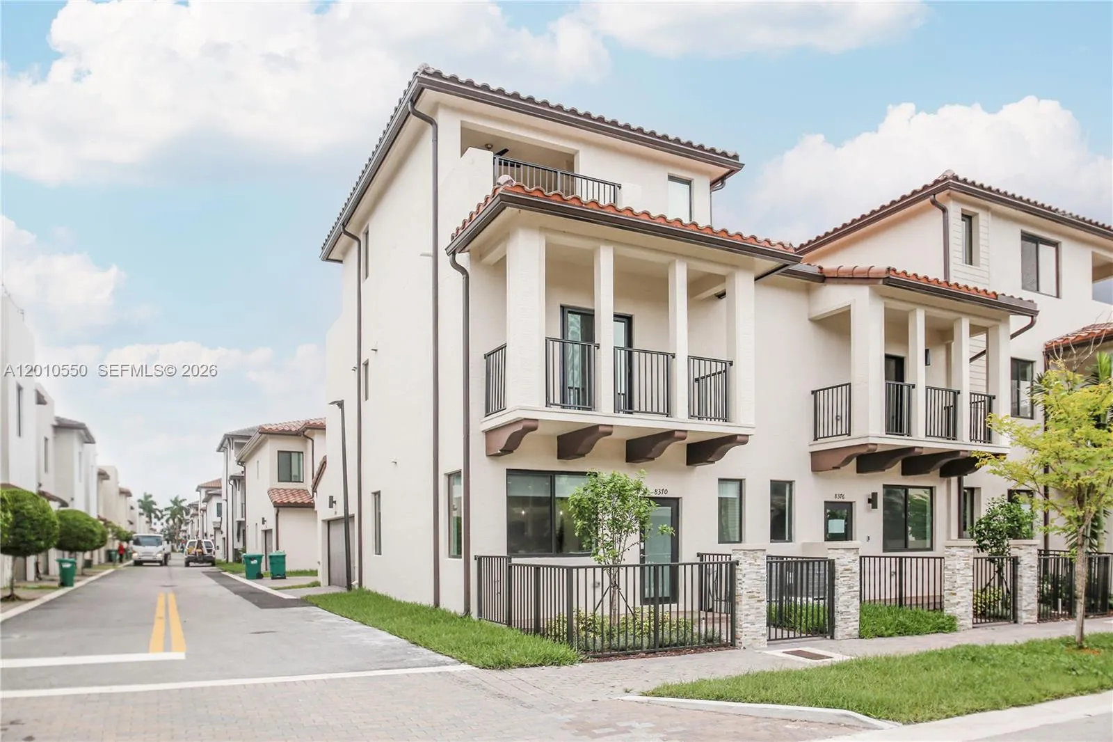 8370 NW 49th St # 8370, Doral FL 33166