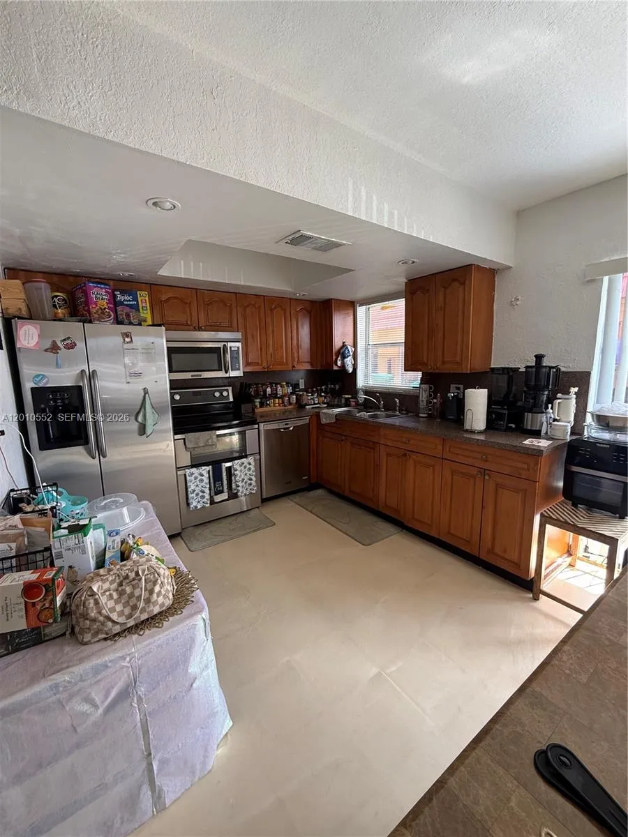 5231 NW 27th St # 8A, Lauderhill FL 33313